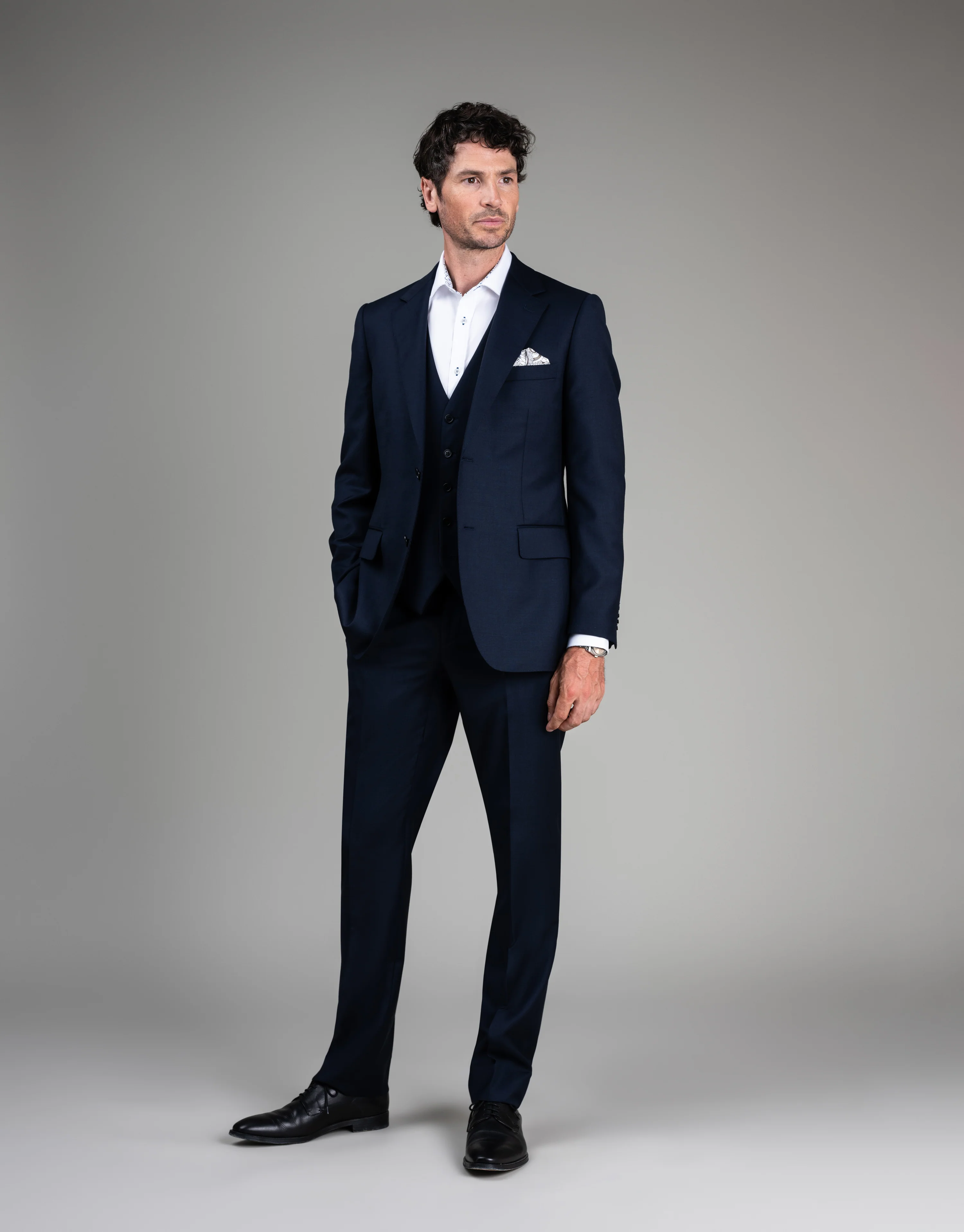 Churchill Navy Waistcoat - Image 4