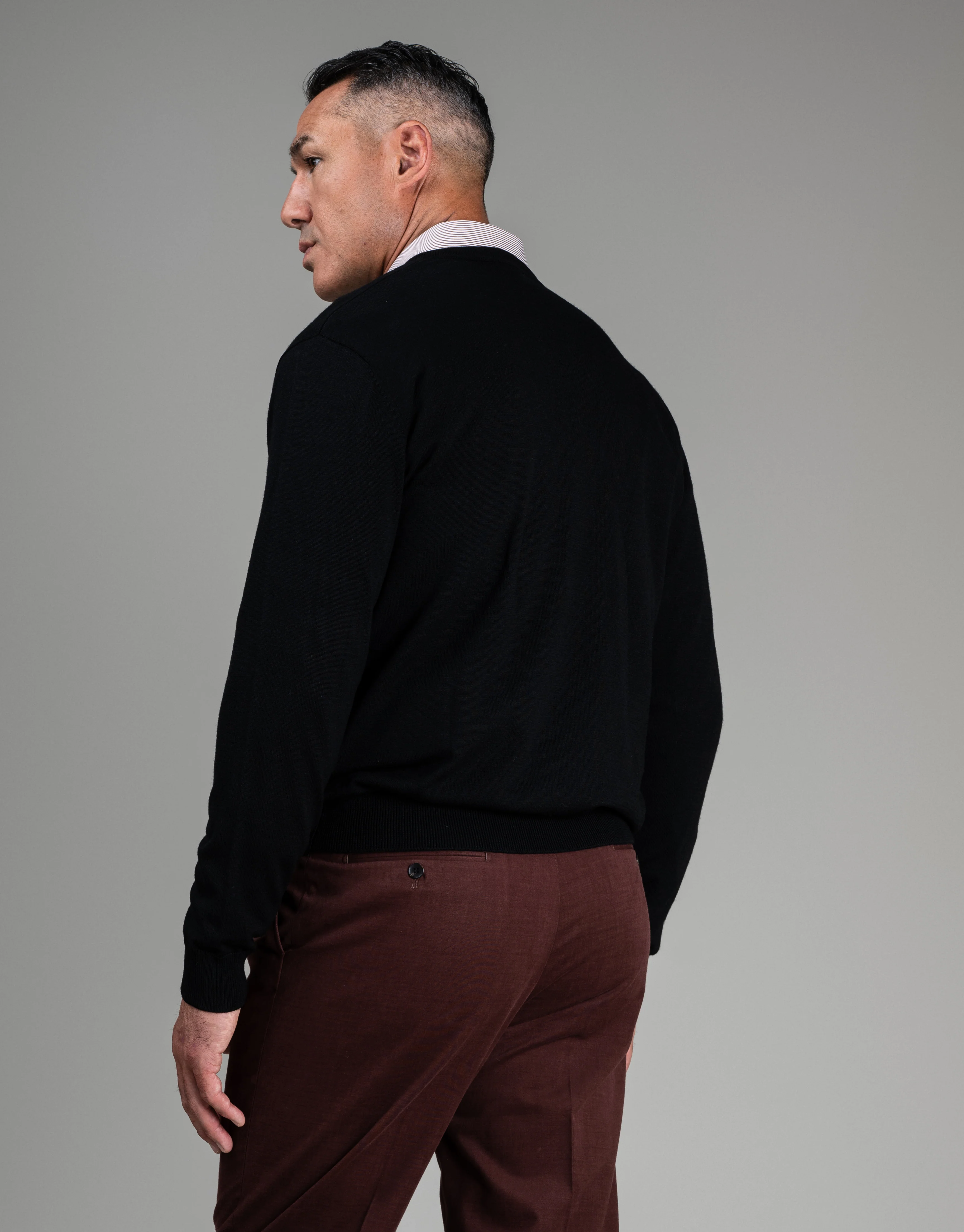Fairlie Black V-Neck Jersey - Image 3