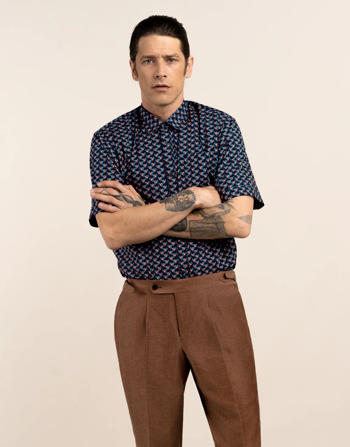 Raglan Blue and Brown Geometric Print Short Sleeve Shirt - Image 4